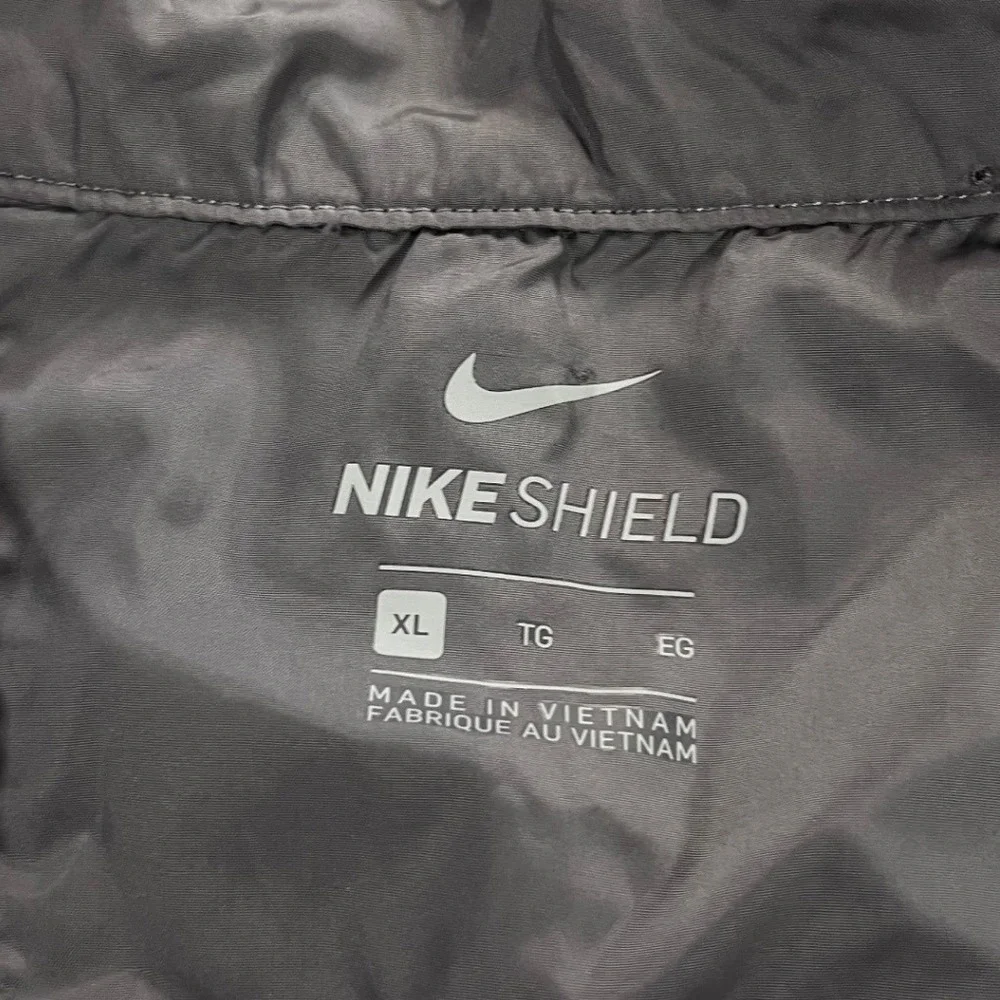 Nike Shield Mens XL Grey Full Zip Running Jacket Windbreaker Lightweight - Picture 4 of 9